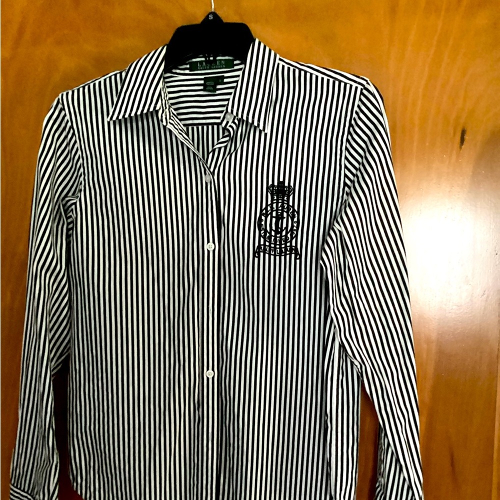 Women’s Ralph Lauren blouse.